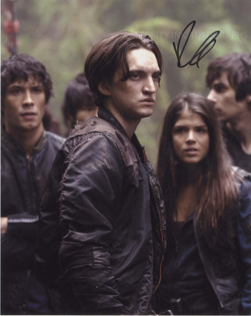 RICHARD HARMON as John Murphy - The 100