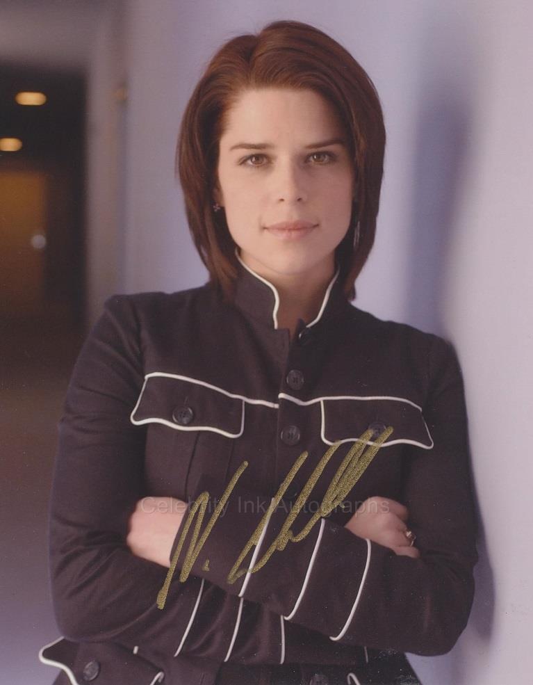 NEVE CAMPBELL - Movie Star