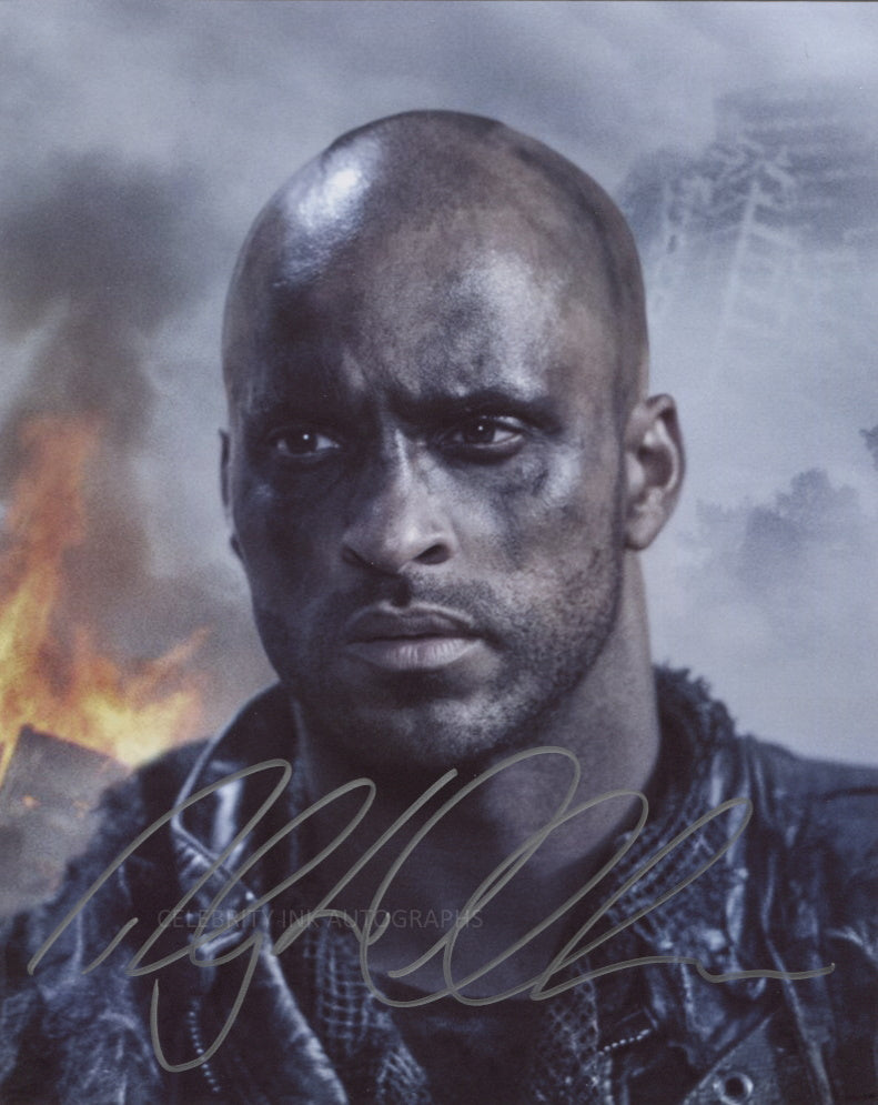 RICKY WHITTLE as Lincoln - The 100