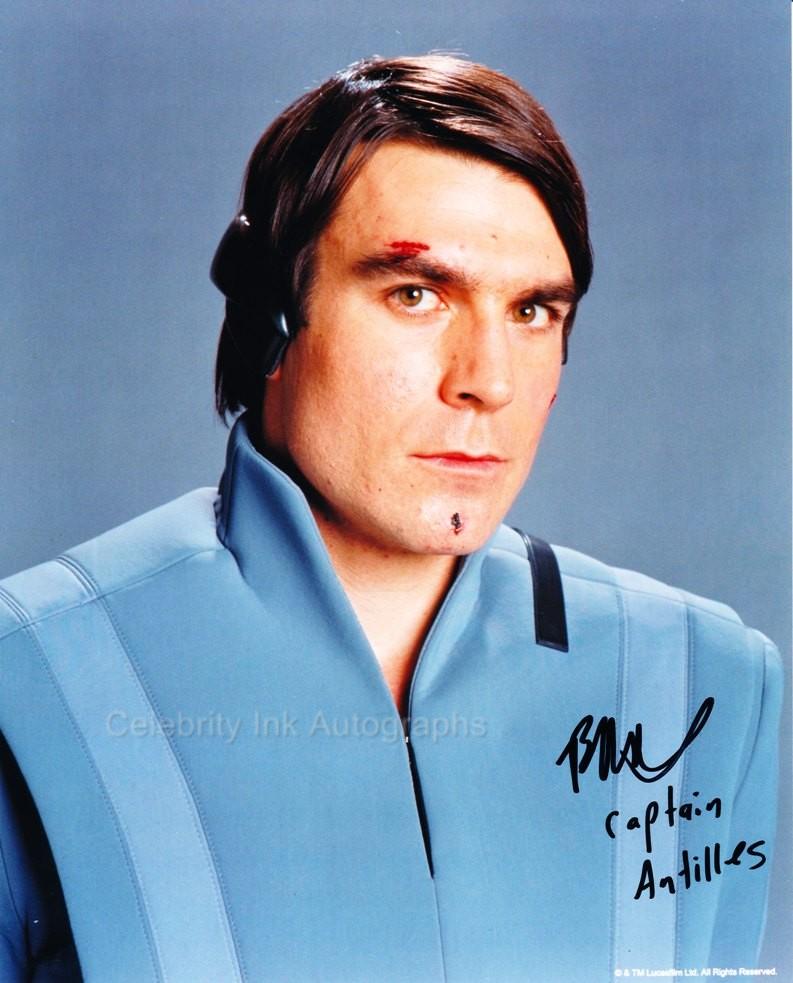 Captain Rohm ROHAN NICHOL as Capt. Raymus Antilles - Star Wars: Revenge Of The Sith ...